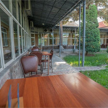 Rohat Mirobod Tashkent Luaran gambar