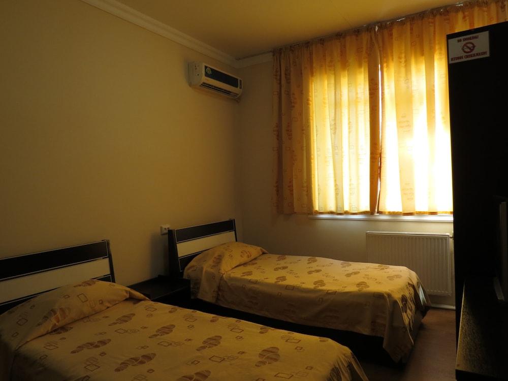 Rohat Mirobod Tashkent Luaran gambar