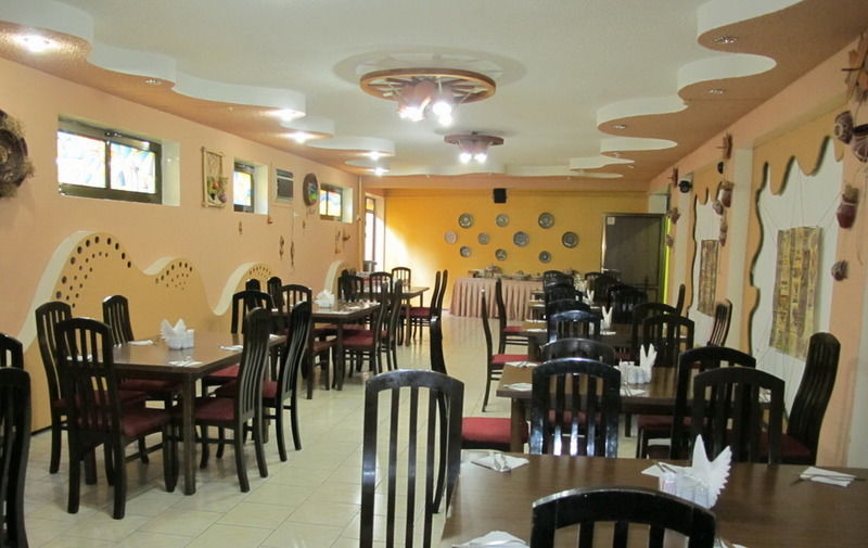 Rohat Mirobod Tashkent Luaran gambar